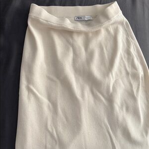 Zara Off-White Knit Skirt